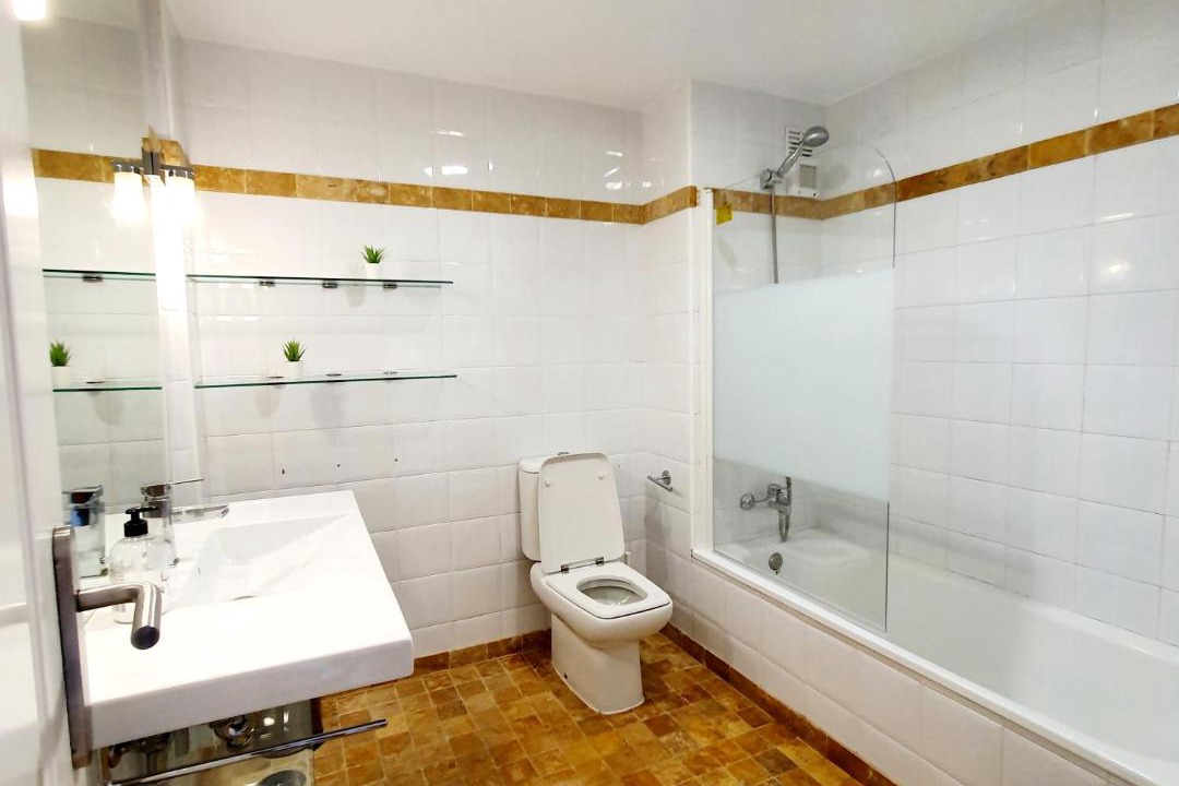 Photo of Bathroom in Urbanizacion Hacienda las Chapas