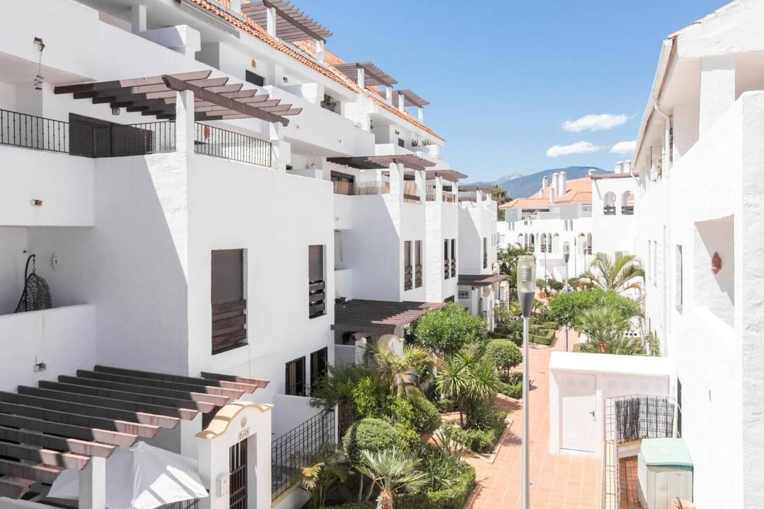 Photo of Buildings in Nueva Andalucia