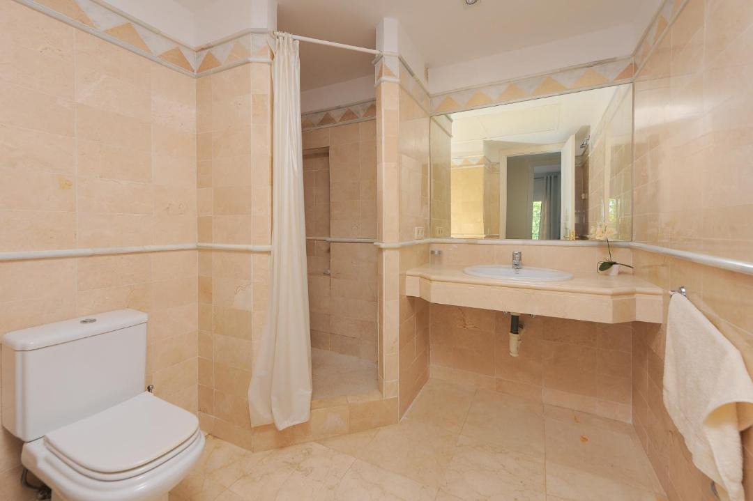 Photo of Bathroom in Elviria