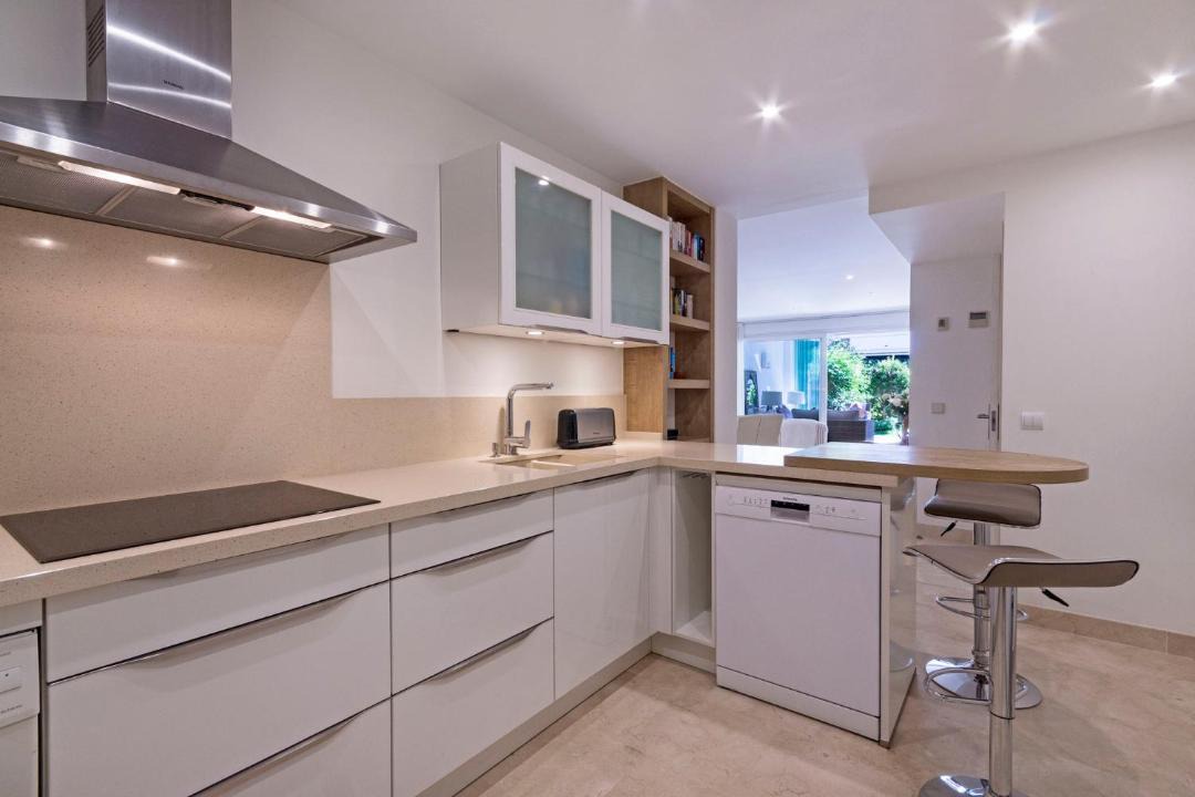 Photo of Kitchen in Golden Mile