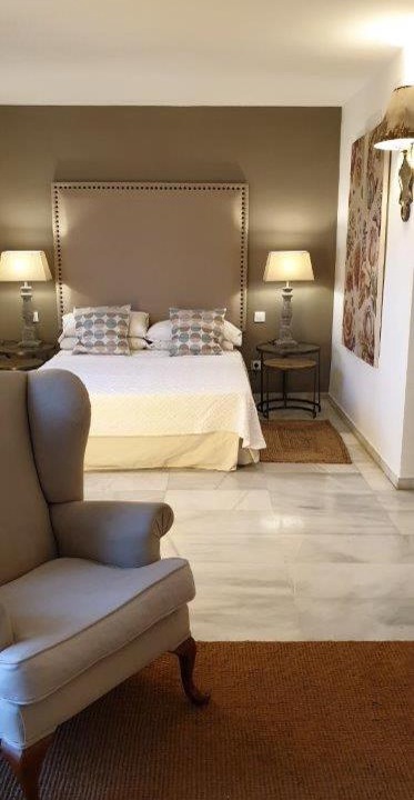 Photo of Bedroom in Golden Mile