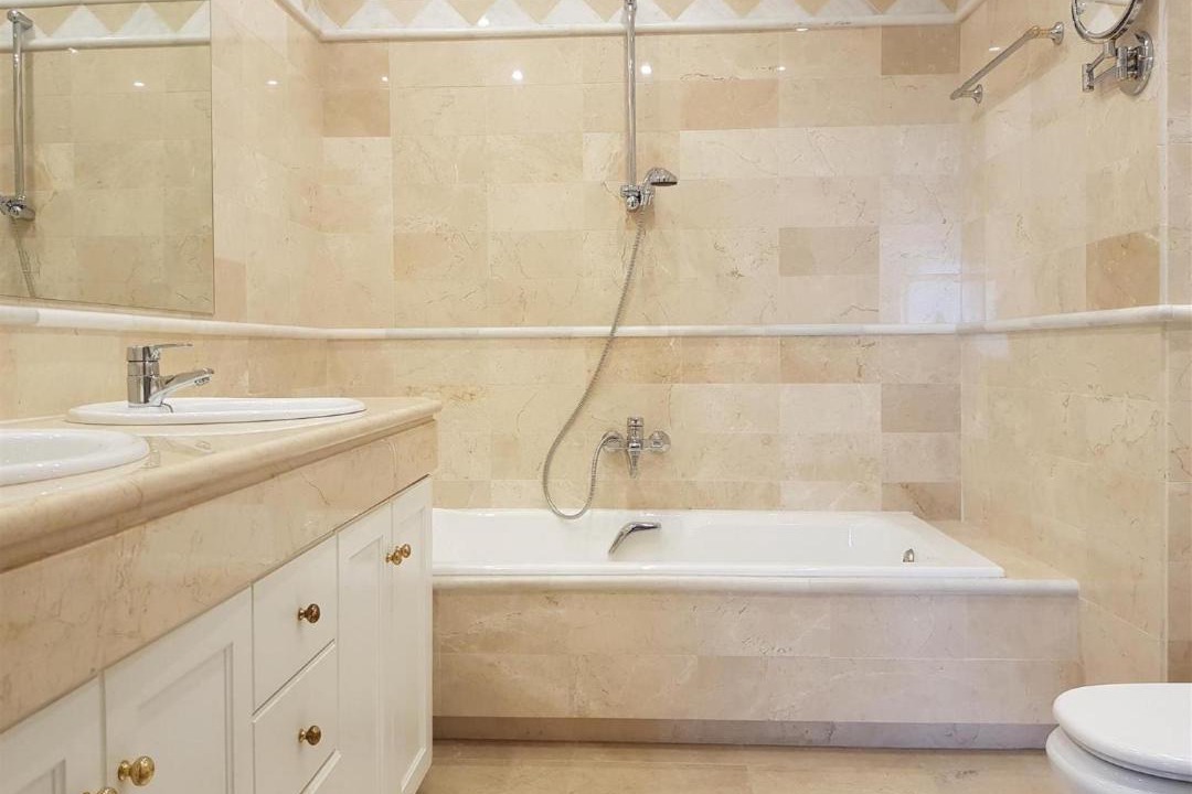 Photo of Bathroom in Elviria