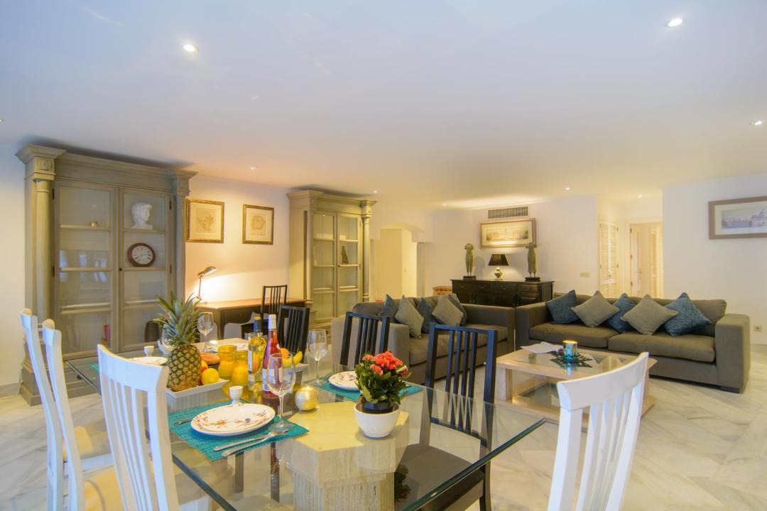 Photo of Livingroom in Nikki Beach