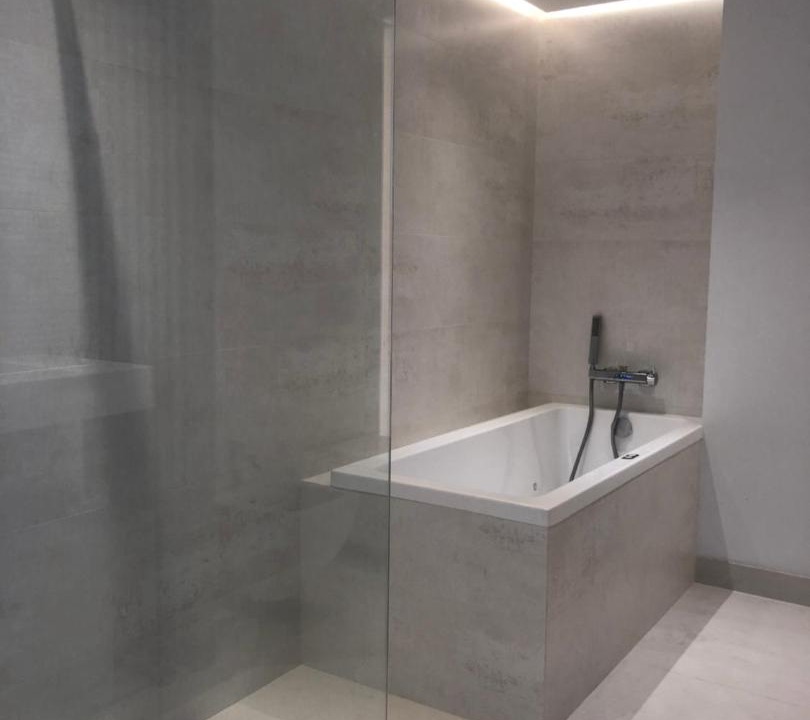Photo of Bathroom in Golden Mile