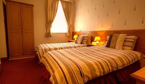 Standard Twin Room, Ensuite