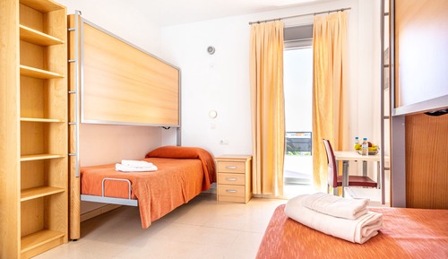 Basic Triple Room, Private Bathroom