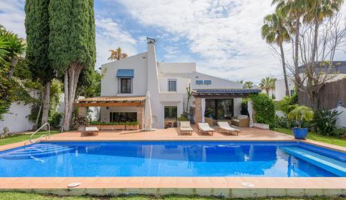 Villa with Sea View