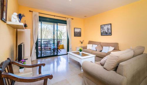 Superior Apartment with City View