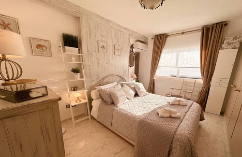Urbanizacion Costabella Villa | Beachside Villa CasaCara with Private Pool, Costabella, Marbella