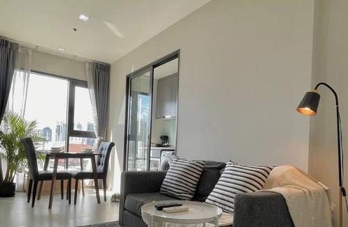 Khlong Tan Apartment | Fully Equipped Kitchen 5min to BTS with City View