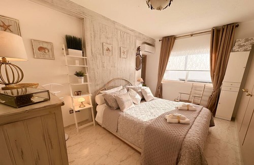 Urbanizacion Costabella Villa | Beachside Villa CasaCara with Private Pool, Costabella, Marbella